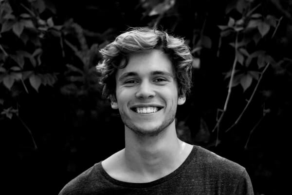 Perfect Teeth with Veneers Perfect Teeth with Veneers